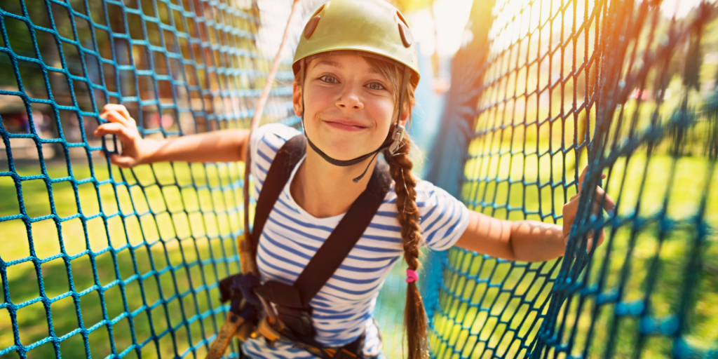 Types of Ropes Courses: Belayed vs. Non-Belayed and Which is Right for Your Business