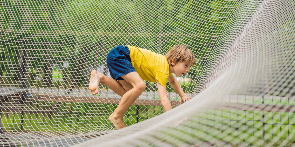Von Kinderkursen bis hin zu adrenalingeladenen Freifällen – entdecken Sie, wie diese aufregenden Ergänzungen Ihren Hochseilgarten oder Ihren Luft-Abenteuerpark in ein beliebtes Ausflugsziel für alle Altersgruppen verwandeln können!