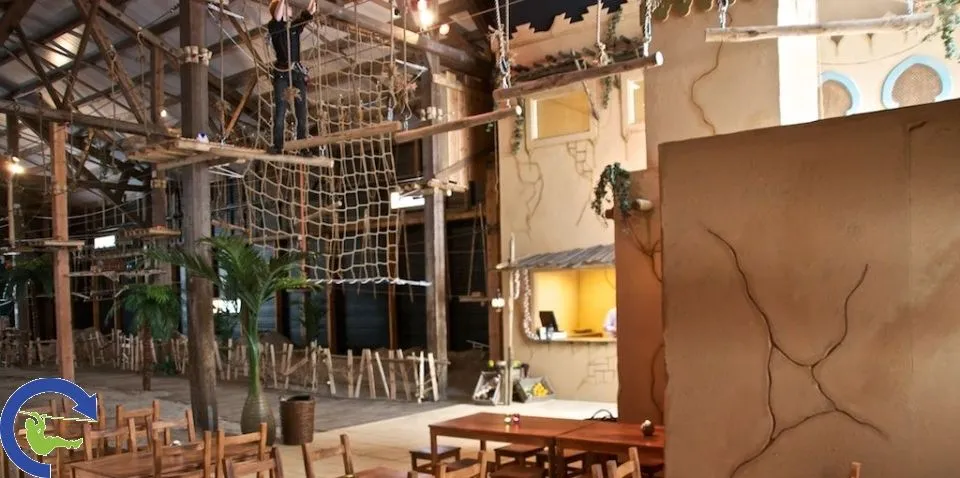 indoor_1.jpg