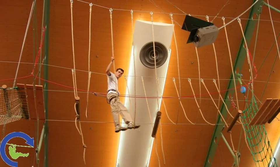 indoor_2.jpg